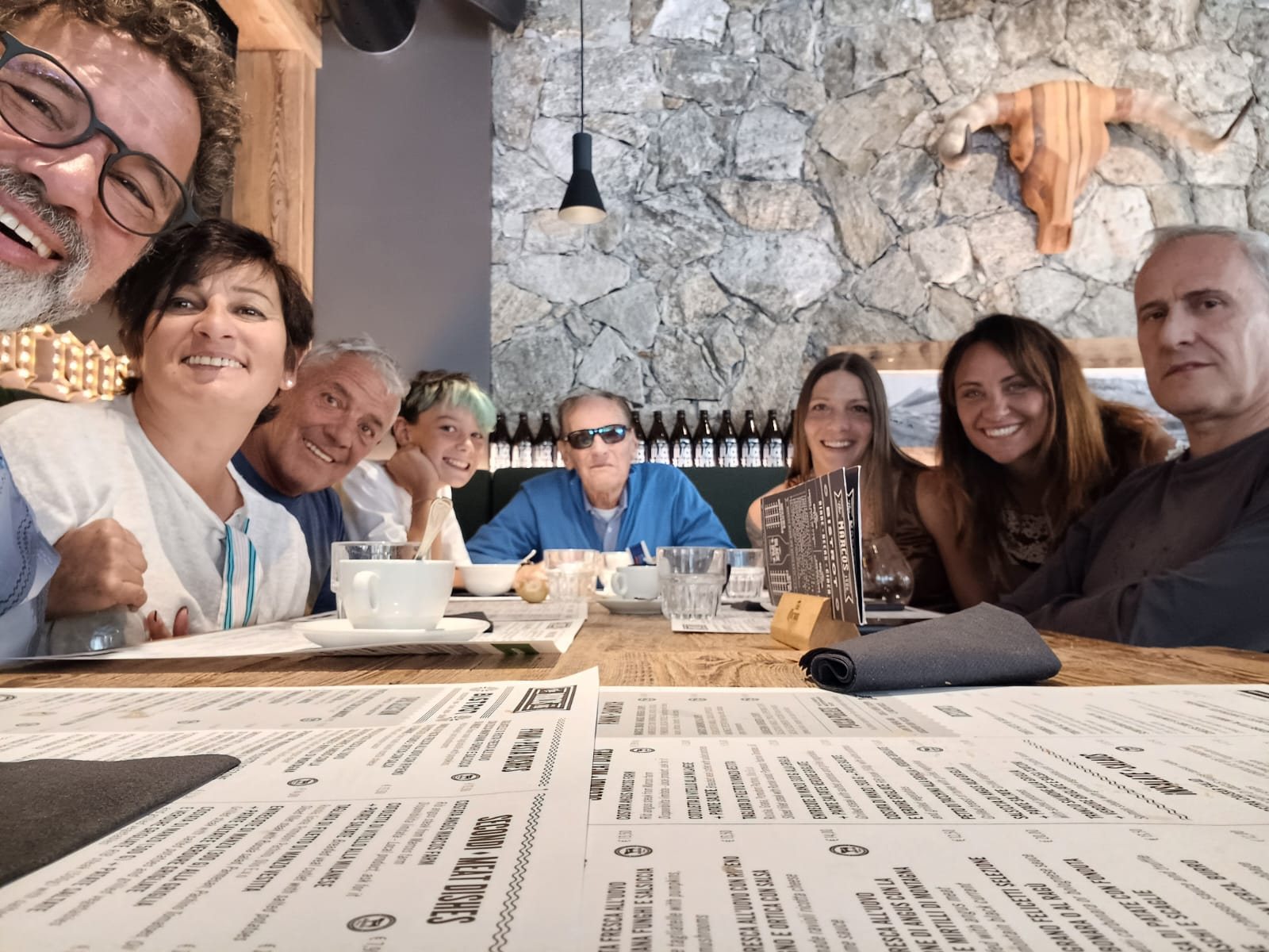 La famiglia di Pamela riunita a tavola