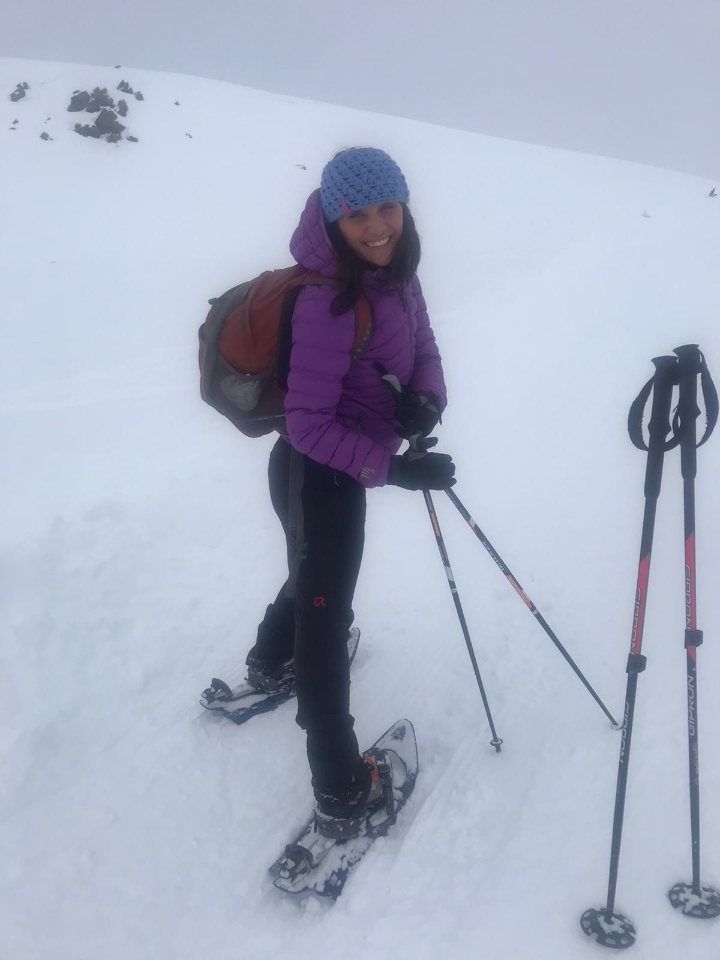 Pamela in ciaspole sulla neve di Livigno